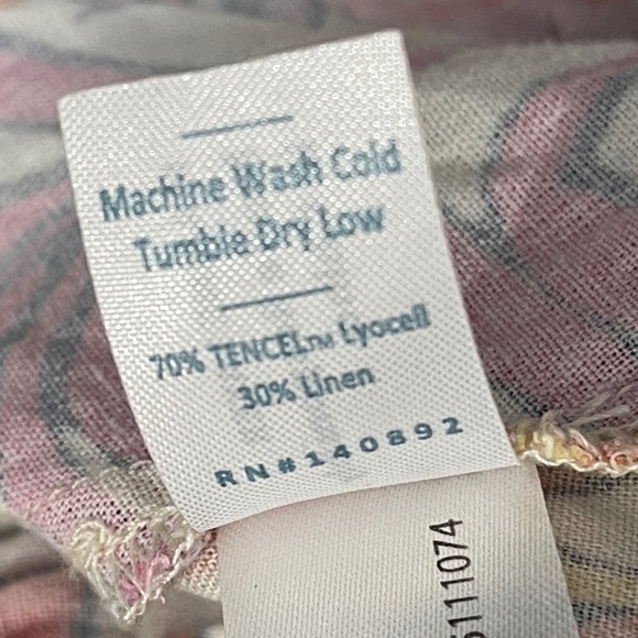 Marine Layer Sofie Smocked Mini Tiered Skirt in Tropical Floral Size XL - Picture 8 of 8